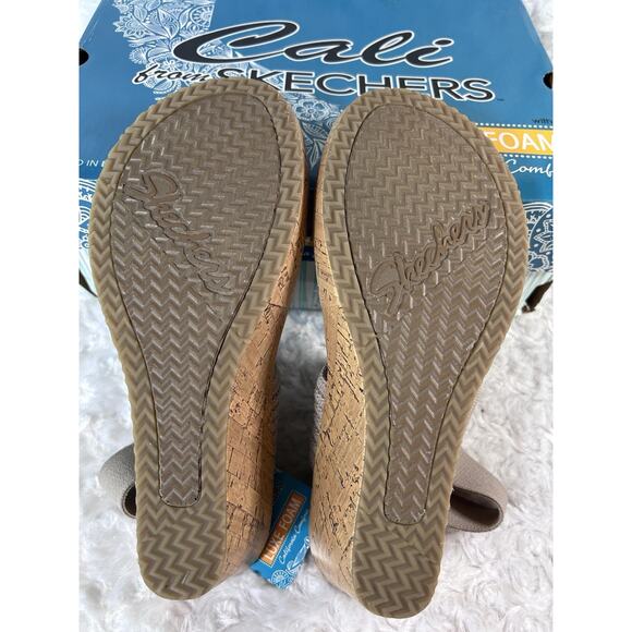 Skechers BEVERLEE Sheer Luck Lightweight Wedge Sandals Taupe Womens SIZE 8 New - Picture 5 of 8